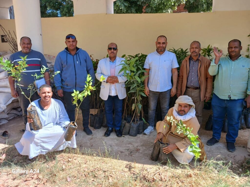 جمعية مستثمري الطاقة الشمسية تتسلم الدفعة الثانية من الأشجار ضمن مبادرة التشجير