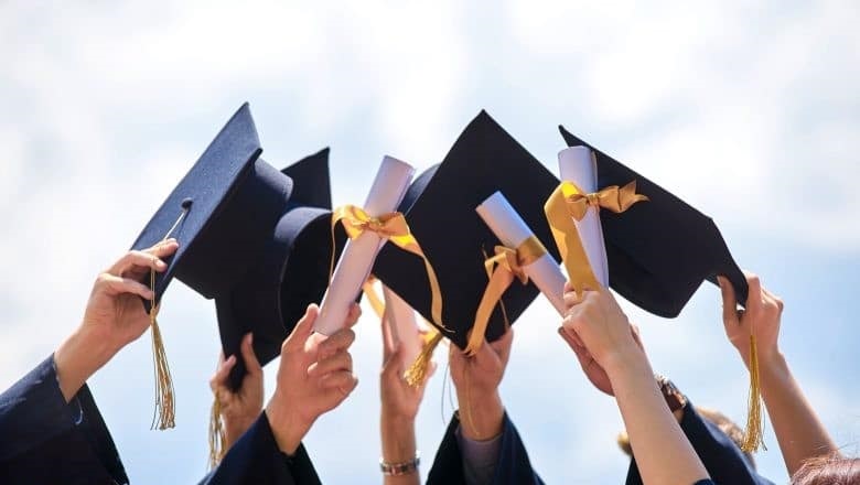 جمعية مستثمري الطاقة الشمسية ببنبان تعلن أسماء الحاصلين على منحها الدراسية لعام 2025 للعام الرابع على التوالي